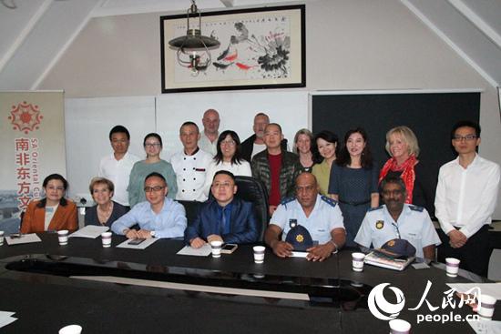 5��10����ᘌ������l�l(f��)�Đ��԰������ϷǼs���|���Ļ��ֹ�ί��ͬɣ�D��Sandton������ֽM���̼Ҵ������_��ȫ��Ԓ�������Ҍ������e�O�������zӰ����