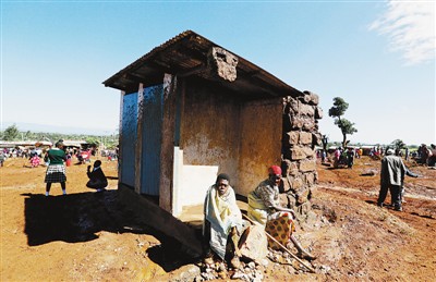 5��10�գ��ڿ��၆�{��(k��)�����������Ҵ������ڱ���ˮ�ݚ��ķ����������A��l(f��)