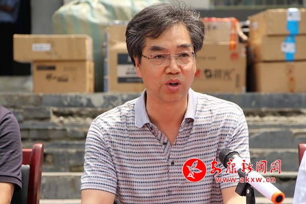 ��ʿ�ؼ��F(tu��n)�hί����ӛꐱ��vԒ ����ƽ�z.jpg