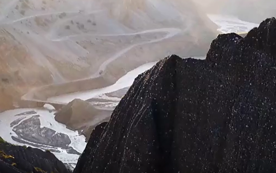 ͨ򷱘s֮·ڶԽɽc(din)ȿ