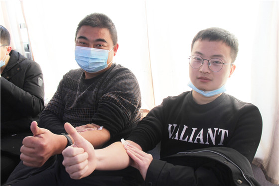 血液是生命的禮物——中國聯(lián)通安康市分公司、安康大數(shù)據運營有限公司聯(lián)合開展冬季應急獻血活動